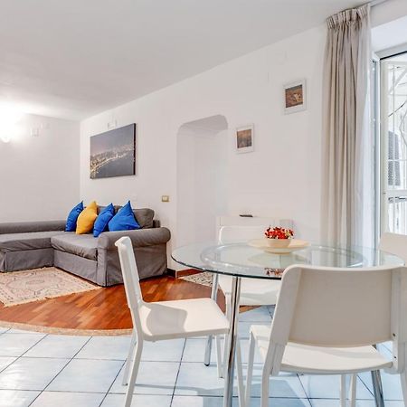 Guesthost - Casa Querida Central & Elegant Flat Napoli Bagian luar foto