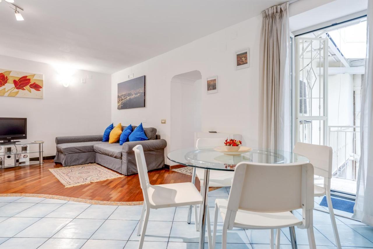 Guesthost - Casa Querida Central & Elegant Flat Napoli Bagian luar foto