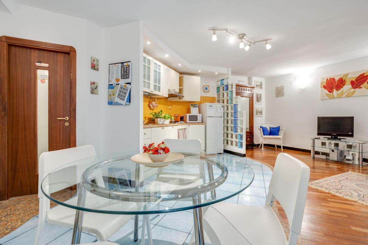 Guesthost - Casa Querida Central & Elegant Flat Napoli Bagian luar foto