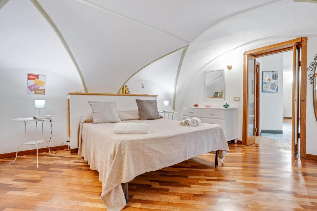Guesthost - Casa Querida Central & Elegant Flat Napoli Bagian luar foto